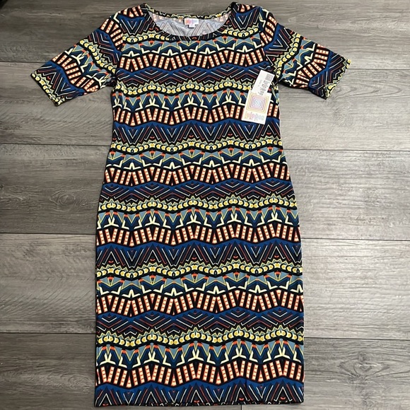LuLaRoe Geometric Julia Dress Large NWT Bodycon‎ - Picture 1 of 7